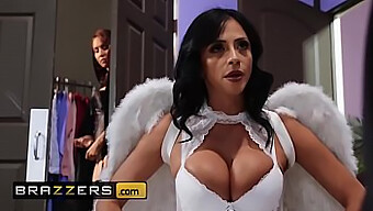 Ariella Ferrera และ Isis Love มีส่วนร่วมในเพศร้อนและร้อนแรงในแม่มด Milf Witches Part 1